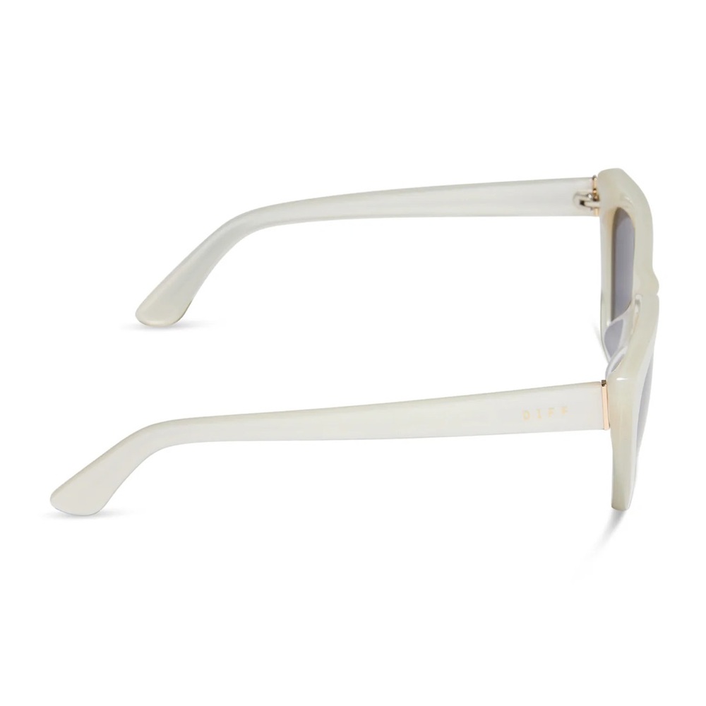 Diff Eyewear Cream Cat-Eye Sunglasses | Camilla Opaline Grey Sunglasses - Picture 4 of 13